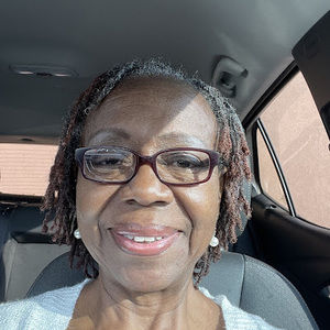 Meet your Posher, Vee